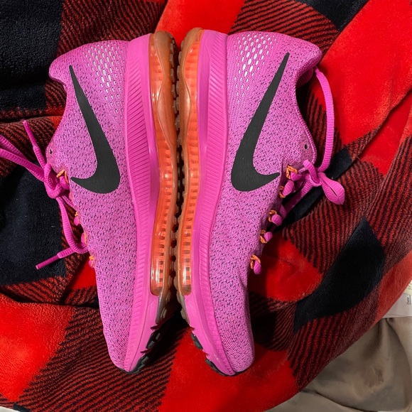 EUC Nike Zoom athletic shoes - Picture 2 of 6